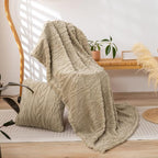 Stylish plush blanket 50x65 inches, soft and comfortable gift blanket