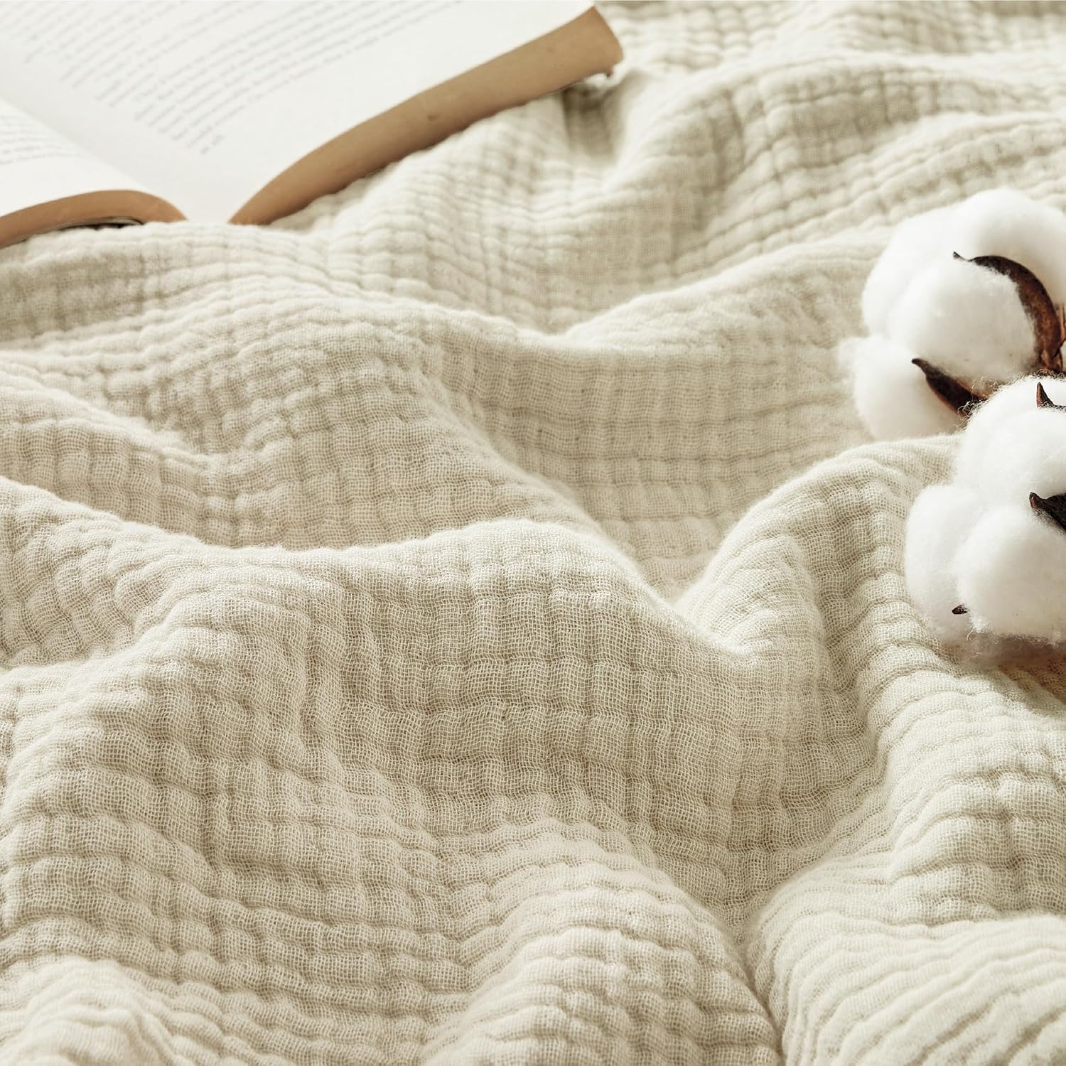 Pure cotton gauze blanket 50x70 inches, breathable and lightweight casual blanket